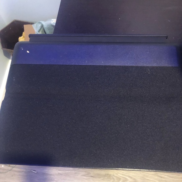 Logitech Keyboard For Ipad Pro 12.9in - Picture 2 of 4